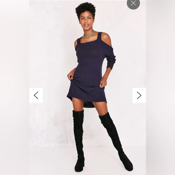 URBAN OUTFITTERS BDG Cold Shoulder Dolman
Sweater Mini Dress NWT Medium - Picture 2 of 16